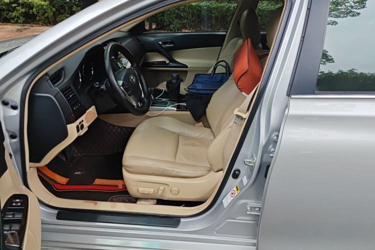 Used Toyota Reiz 2012 2.5V Fengdu Elite Stylish Edition Left Front Seat