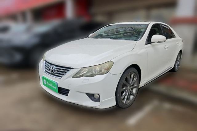 Ojetý Toyota Reiz 2012 2.5V Fengdu Elite Stylish Edition