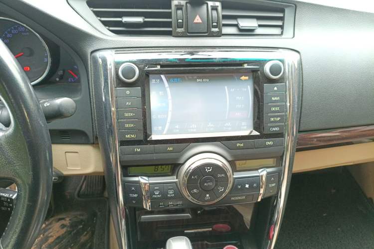 Used Toyota Reiz 2012 2.5V Fengdu Elite Stylish Edition Audio And AC Panel