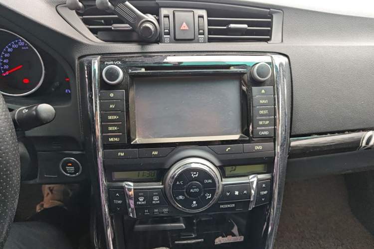 Used Toyota Reiz 2012 2.5V Fengdu Elite Stylish Edition Audio And AC Panel