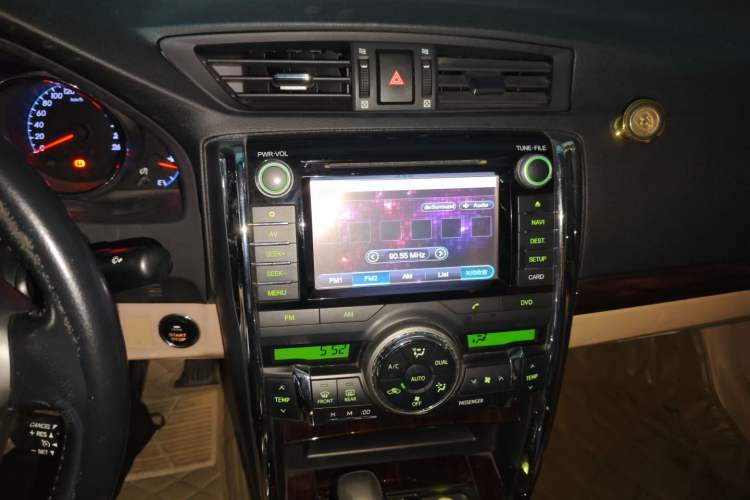 Used Toyota Reiz 2012 2.5V Fengdu Elite Stylish Edition Audio And AC Panel