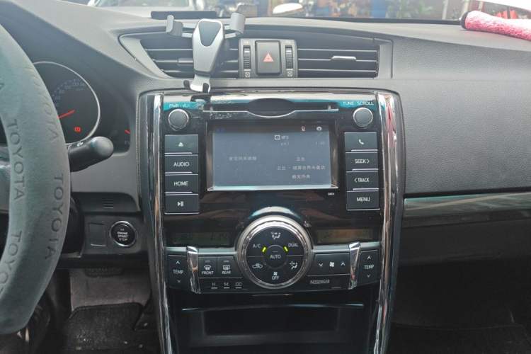 Used Toyota Reiz 2012 2.5V Fengdu Elite Stylish Edition Audio And AC Panel