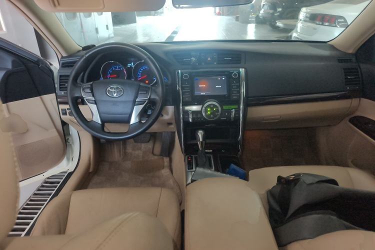 Used Toyota Reiz 2012 2.5V Fengdu Elite Stylish Edition Center Console