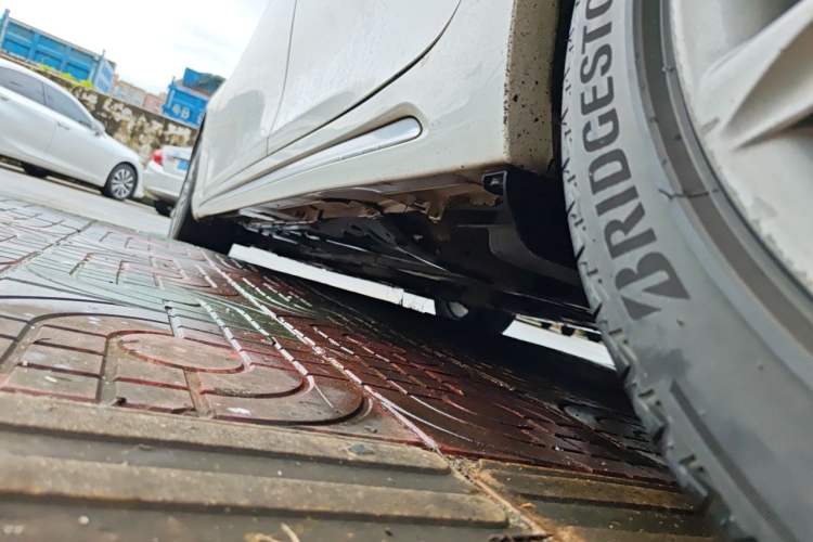 Used Toyota Reiz 2012 2.5V Fengdu Elite Stylish Edition Chassis Rear Left