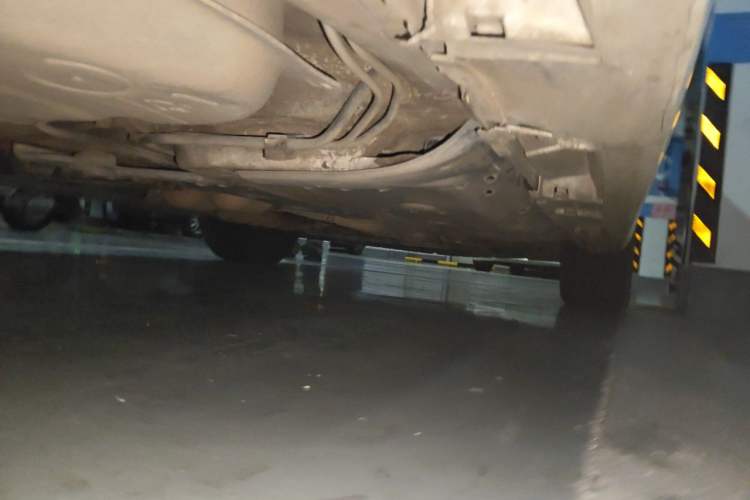 Used Toyota Reiz 2012 2.5V Fengdu Elite Stylish Edition Chassis Rear Right