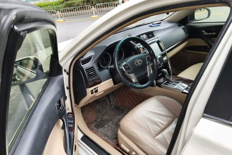 Used Toyota Reiz 2012 2.5V Fengdu Elite Stylish Edition Driver Seat