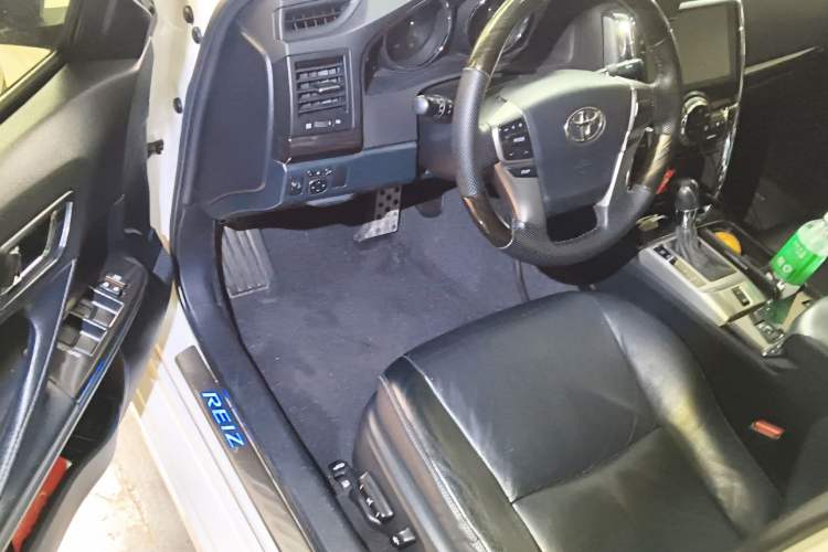 Used Toyota Reiz 2012 2.5V Fengdu Elite Stylish Edition Driver Seat