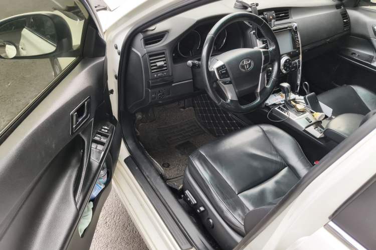 Used Toyota Reiz 2012 2.5V Fengdu Elite Stylish Edition Driver Seat