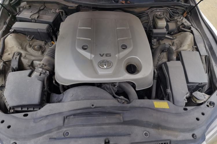 Used Toyota Reiz 2012 2.5V Fengdu Elite Stylish Edition Engine Bay