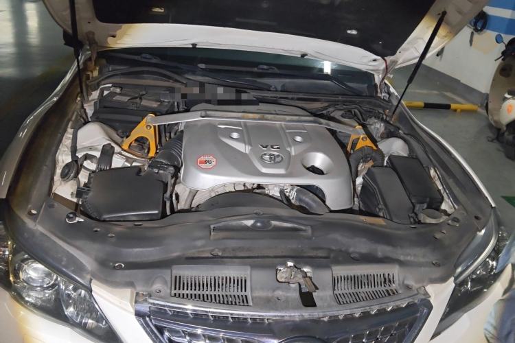 Used Toyota Reiz 2012 2.5V Fengdu Elite Stylish Edition Engine Bay