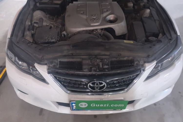 Used Toyota Reiz 2012 2.5V Fengdu Elite Stylish Edition Engine Bay
