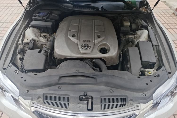 Used Toyota Reiz 2012 2.5V Fengdu Elite Stylish Edition Engine Bay