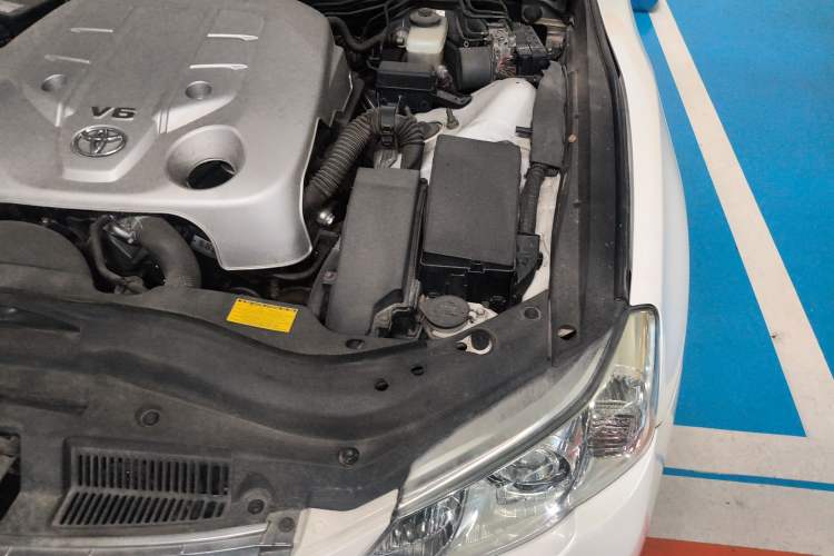 Used Toyota Reiz 2012 2.5V Fengdu Elite Stylish Edition Engine Bay Left