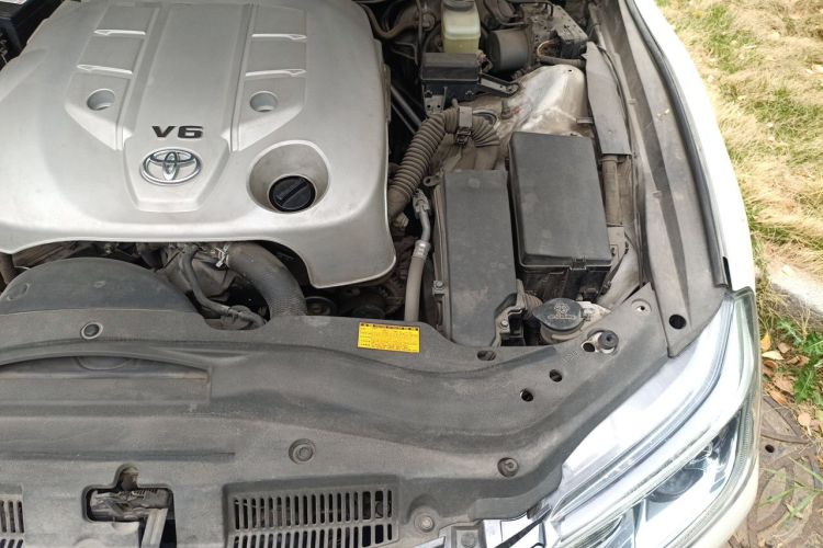 Used Toyota Reiz 2012 2.5V Fengdu Elite Stylish Edition Engine Bay Left