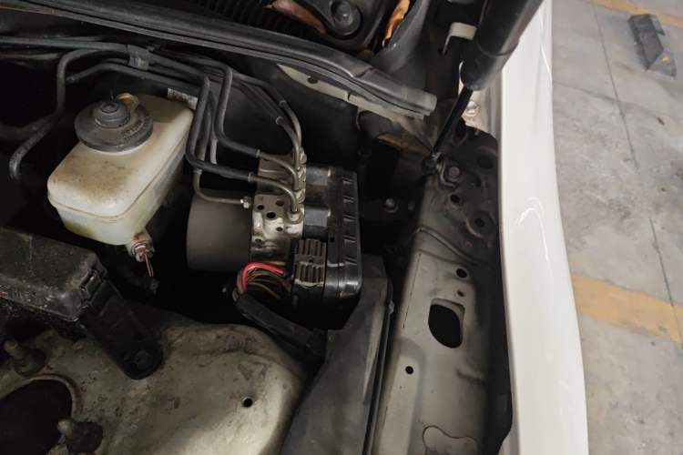 Used Toyota Reiz 2012 2.5V Fengdu Elite Stylish Edition Engine Bay Left