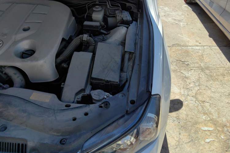 Used Toyota Reiz 2012 2.5V Fengdu Elite Stylish Edition Engine Bay Left