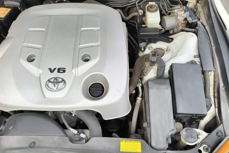 Used Toyota Reiz 2012 2.5V Fengdu Elite Stylish Edition Engine Bay Left