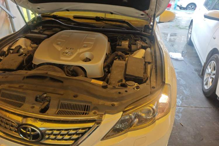 Used Toyota Reiz 2012 2.5V Fengdu Elite Stylish Edition Engine Bay Left
