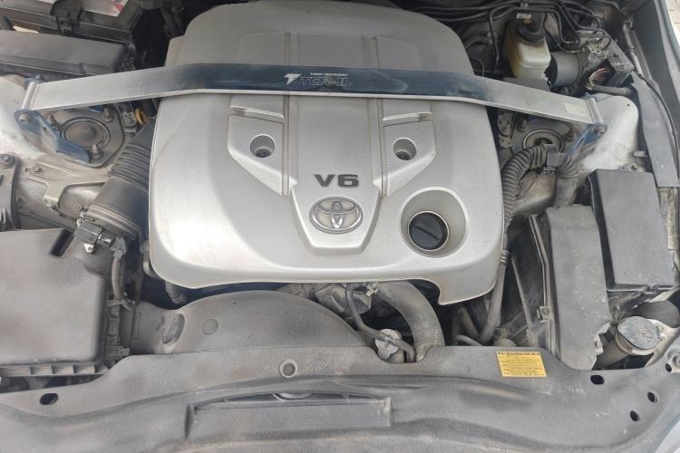 Used Toyota Reiz 2012 2.5V Fengdu Elite Stylish Edition Engine Bay