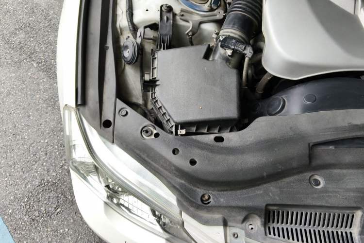 Used Toyota Reiz 2012 2.5V Fengdu Elite Stylish Edition Engine Bay Right