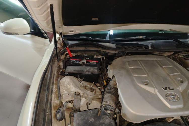 Used Toyota Reiz 2012 2.5V Fengdu Elite Stylish Edition Engine Bay Right
