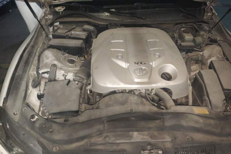 Used Toyota Reiz 2012 2.5V Fengdu Elite Stylish Edition Engine Bay Right