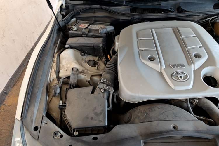 Used Toyota Reiz 2012 2.5V Fengdu Elite Stylish Edition Engine Bay Right