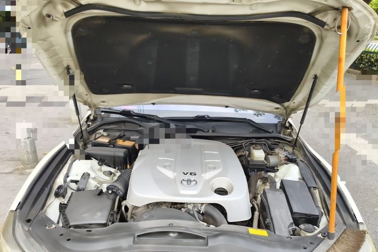 Used Toyota Reiz 2012 2.5V Fengdu Elite Stylish Edition Engine Bay