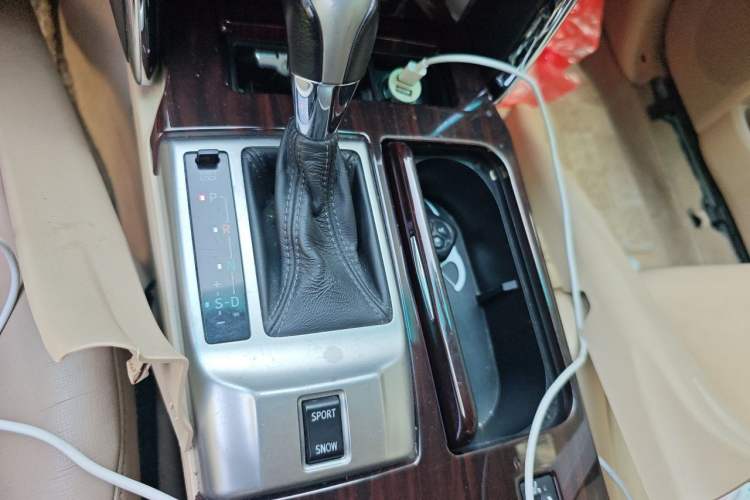 Used Toyota Reiz 2012 2.5V Fengdu Elite Stylish Edition Gear Lever