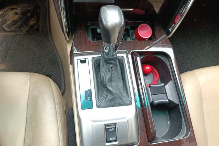 Used Toyota Reiz 2012 2.5V Fengdu Elite Stylish Edition Gear Lever