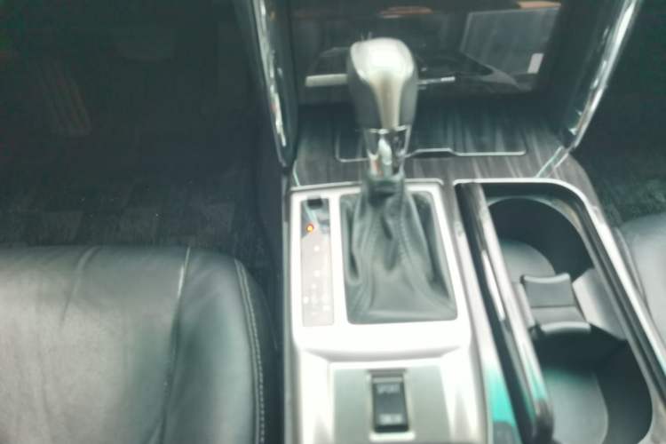 Used Toyota Reiz 2012 2.5V Fengdu Elite Stylish Edition Gear Lever