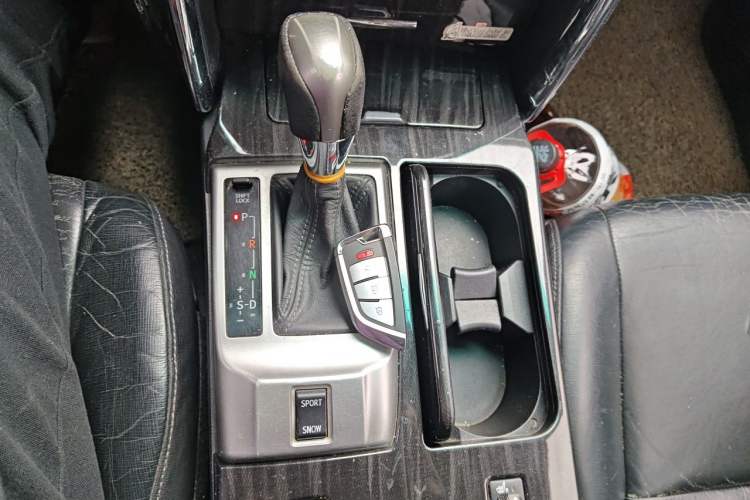 Used Toyota Reiz 2012 2.5V Fengdu Elite Stylish Edition Gear Lever