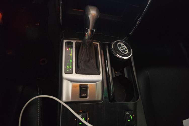 Used Toyota Reiz 2012 2.5V Fengdu Elite Stylish Edition Gear Lever