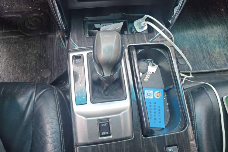 Used Toyota Reiz 2012 2.5V Fengdu Elite Stylish Edition Gear Lever