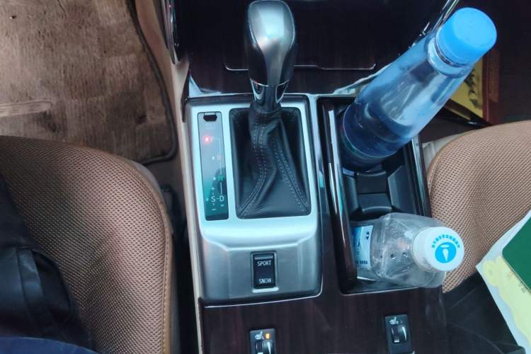 Used Toyota Reiz 2012 2.5V Fengdu Elite Stylish Edition Gear Lever