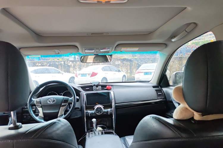 Used Toyota Reiz 2012 2.5V Fengdu Elite Stylish Edition Headliner