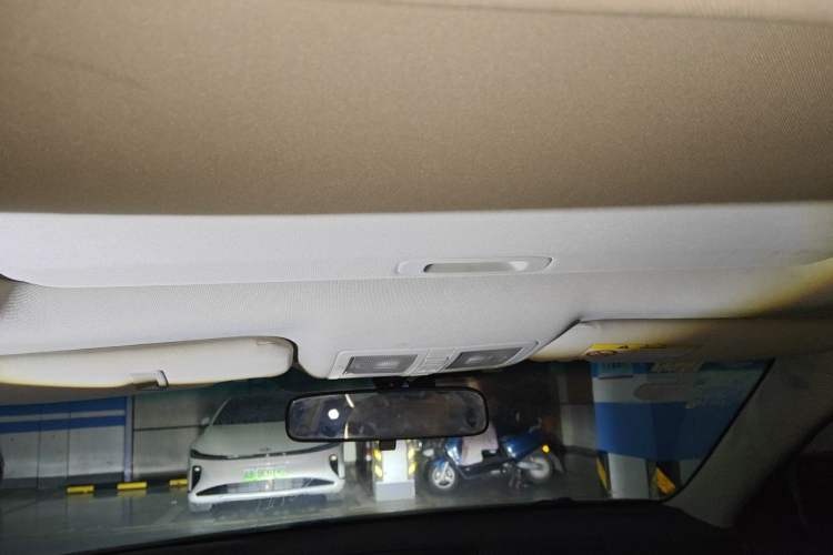 Used Toyota Reiz 2012 2.5V Fengdu Elite Stylish Edition Headliner