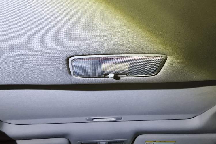 Used Toyota Reiz 2012 2.5V Fengdu Elite Stylish Edition Headliner