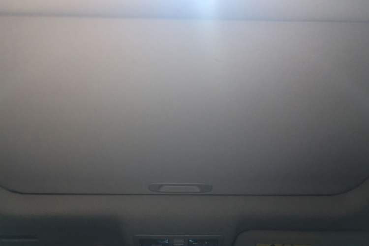 Used Toyota Reiz 2012 2.5V Fengdu Elite Stylish Edition Headliner