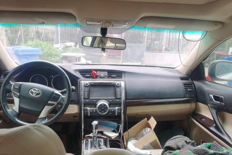 Used Toyota Reiz 2012 2.5V Fengdu Elite Stylish Edition Headliner