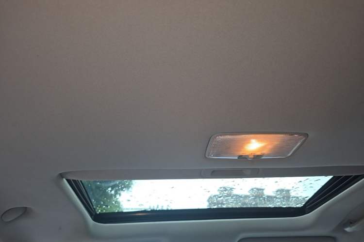 Used Toyota Reiz 2012 2.5V Fengdu Elite Stylish Edition Headliner