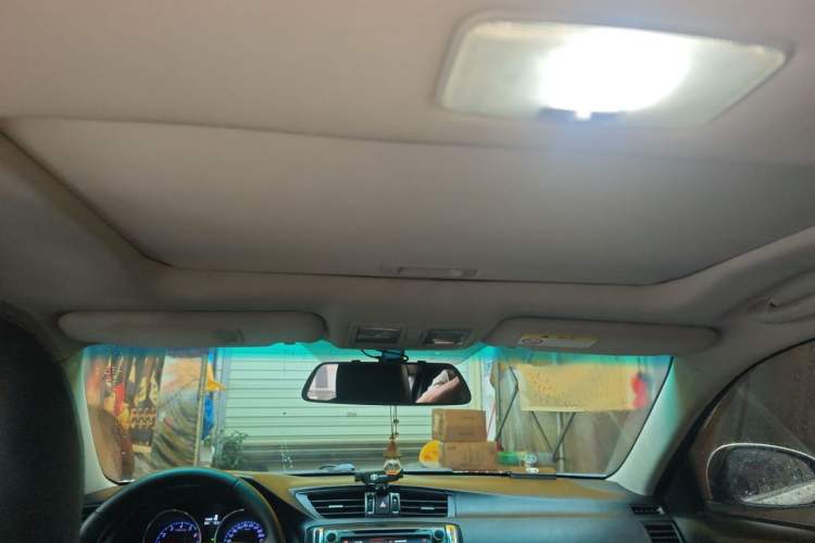 Used Toyota Reiz 2012 2.5V Fengdu Elite Stylish Edition Headliner
