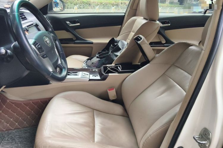 Used Toyota Reiz 2012 2.5V Fengdu Elite Stylish Edition Left Front Seat