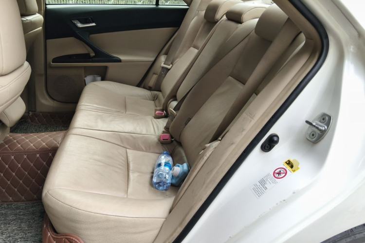 Used Toyota Reiz 2012 2.5V Fengdu Elite Stylish Edition Left Rear Seat