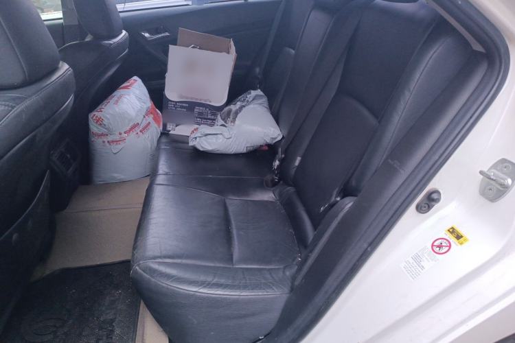 Used Toyota Reiz 2012 2.5V Fengdu Elite Stylish Edition Left Rear Seat