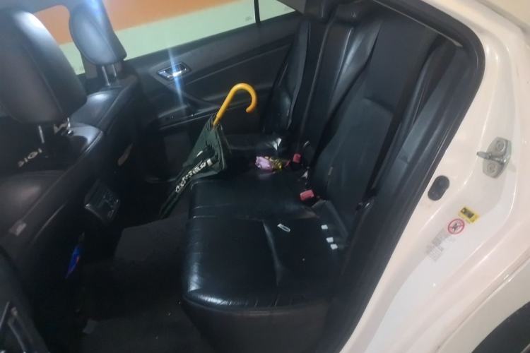 Used Toyota Reiz 2012 2.5V Fengdu Elite Stylish Edition Left Rear Seat