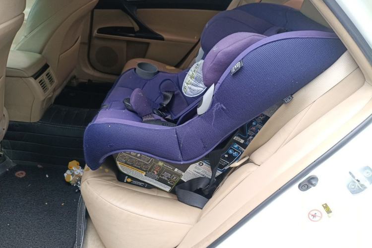 Used Toyota Reiz 2012 2.5V Fengdu Elite Stylish Edition Left Rear Seat