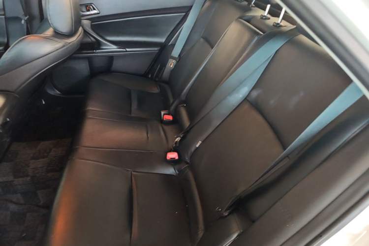 Used Toyota Reiz 2012 2.5V Fengdu Elite Stylish Edition Left Rear Seat