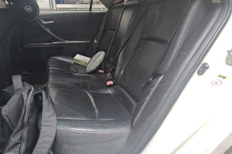 Used Toyota Reiz 2012 2.5V Fengdu Elite Stylish Edition Left Rear Seat
