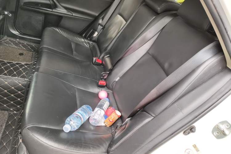 Used Toyota Reiz 2012 2.5V Fengdu Elite Stylish Edition Left Rear Seat